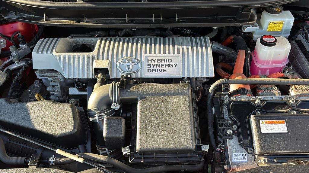 Used 2014 Toyota Prius V Three FWD image 31