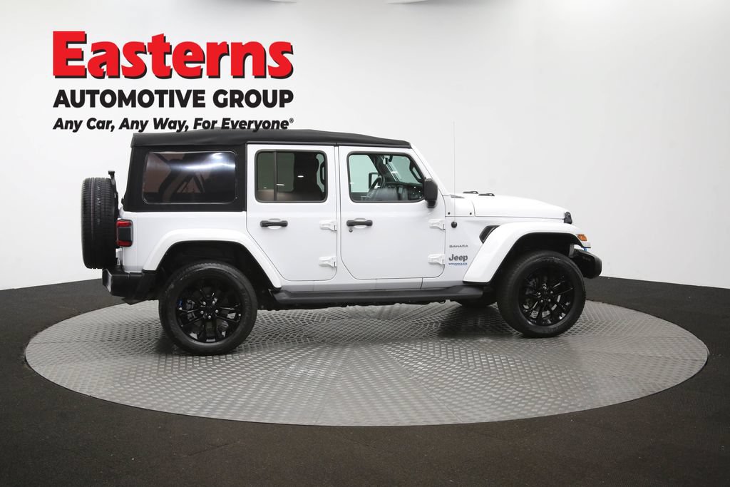 Used 2022 Jeep Wrangler Unlimited Sahara w/ Cold Weather Group AWD/4WD image 45
