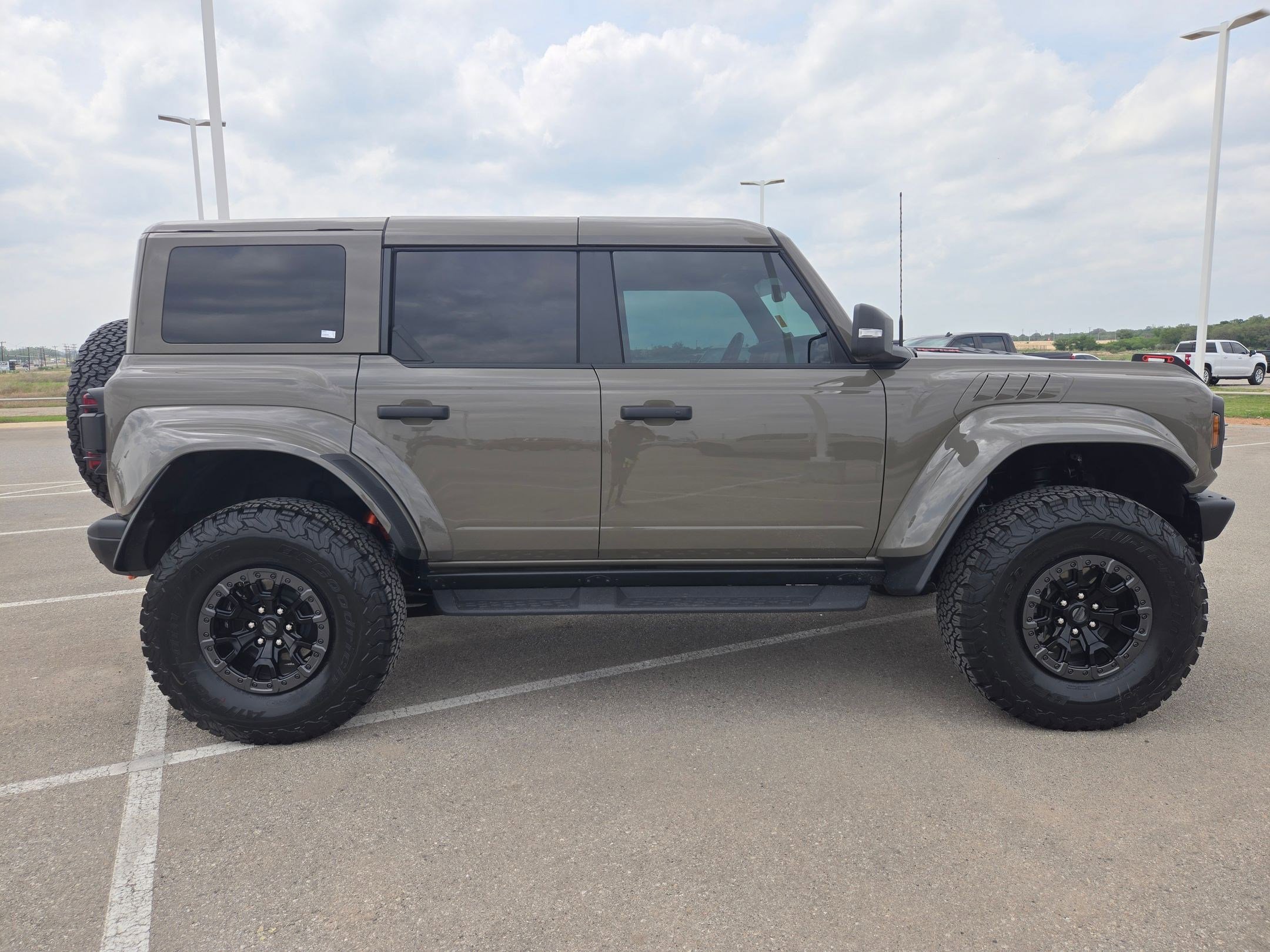 Used 2025 Ford Bronco Raptor w/ Interior Carbon Fiber Pack image 2