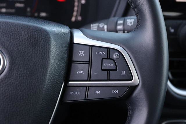 Certified 2025 Toyota Grand Highlander AWD image 14