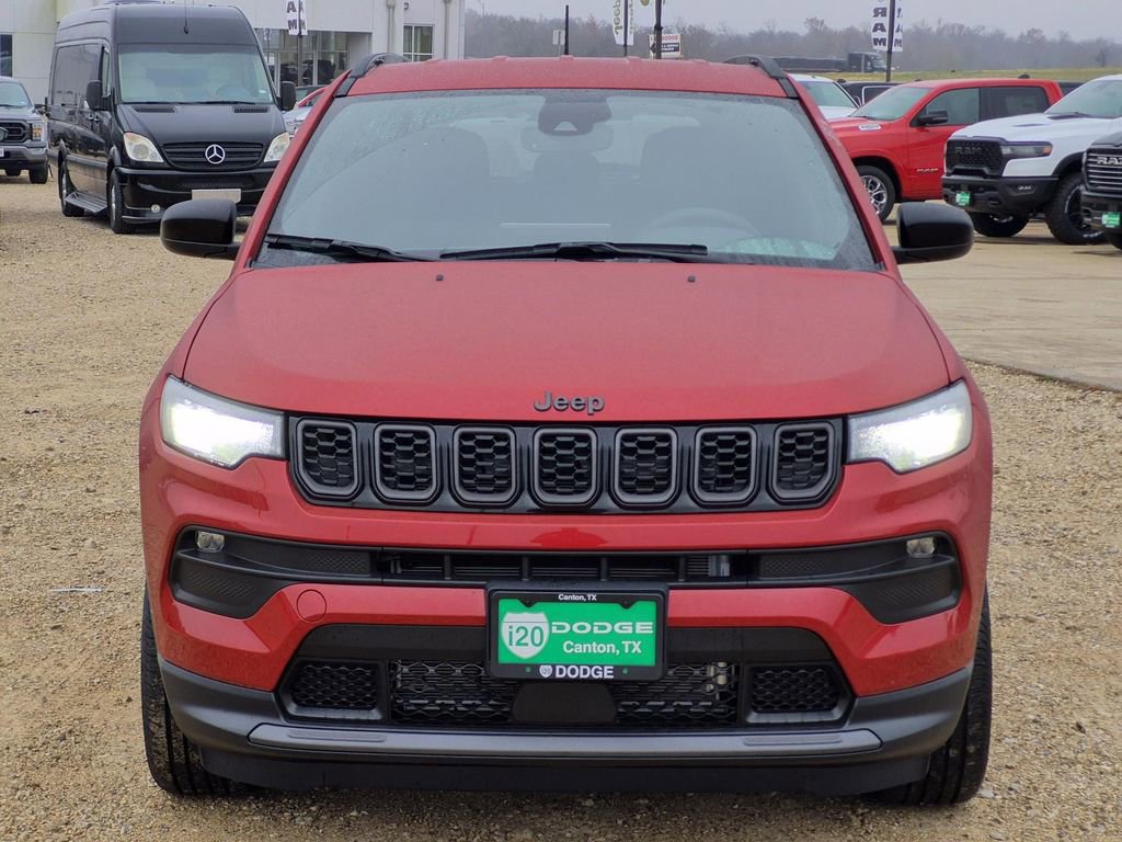 New 2026 Jeep Compass Latitude image 3
