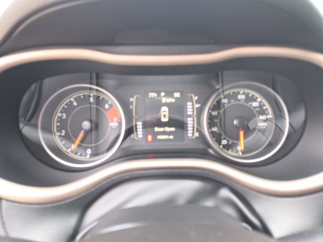 Used 2017 Jeep Cherokee Latitude FWD image 10