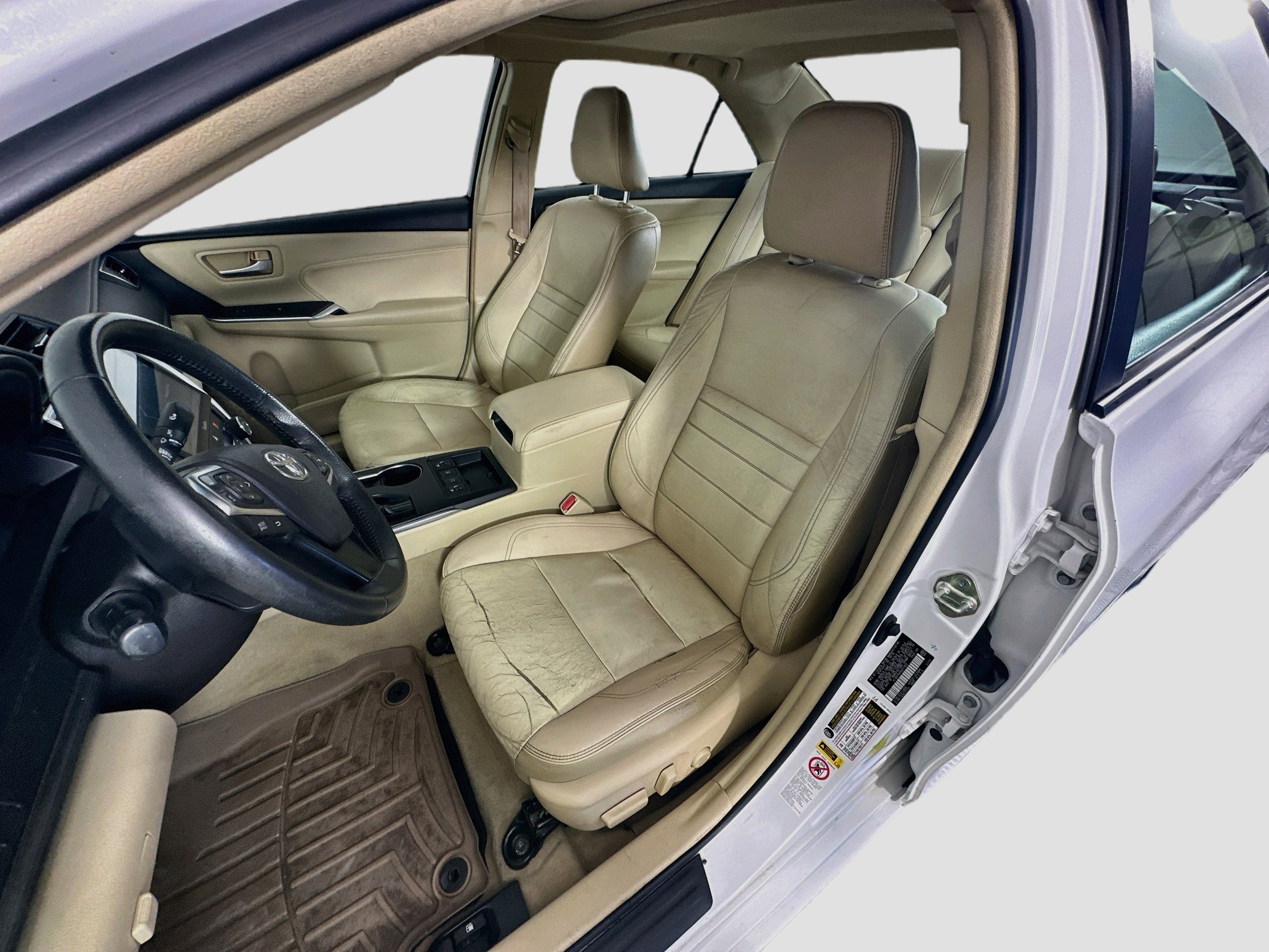Used 2017 Toyota Camry XLE w/ Moonroof Package FWD image 13