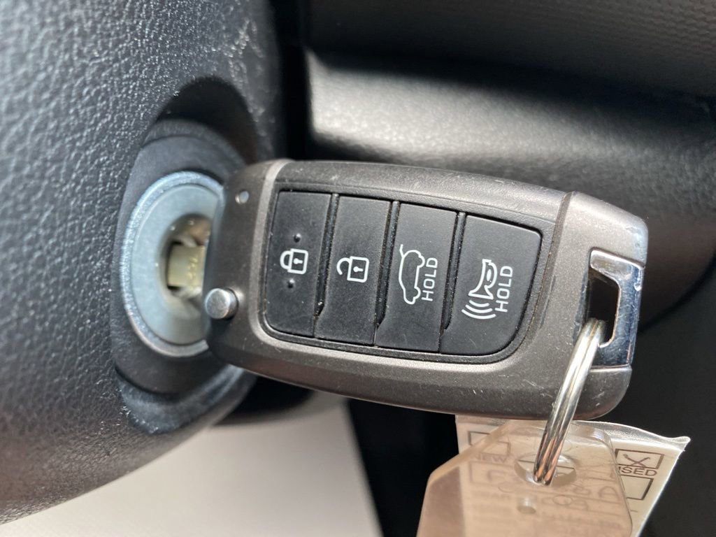 Used 2019 Hyundai Kona SE AWD/4WD image 25