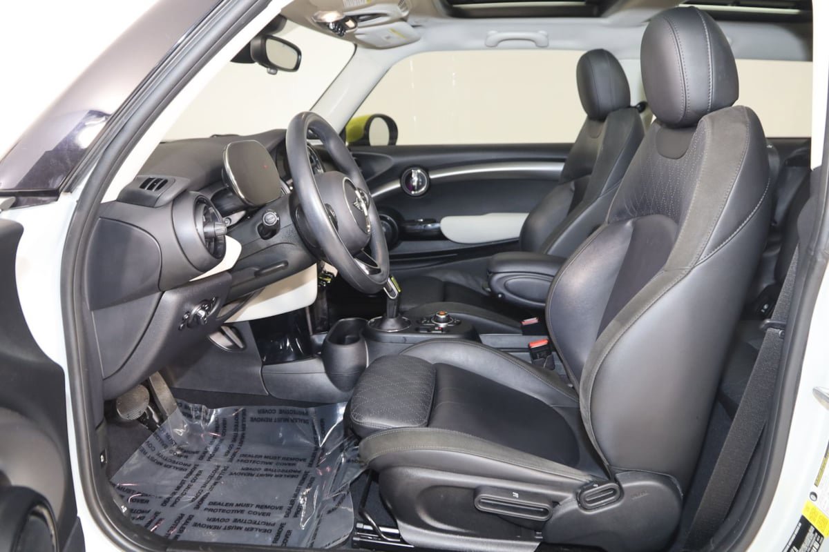 Used 2021 MINI Cooper SE w/ 6.5" Touchscreen Package FWD image 13
