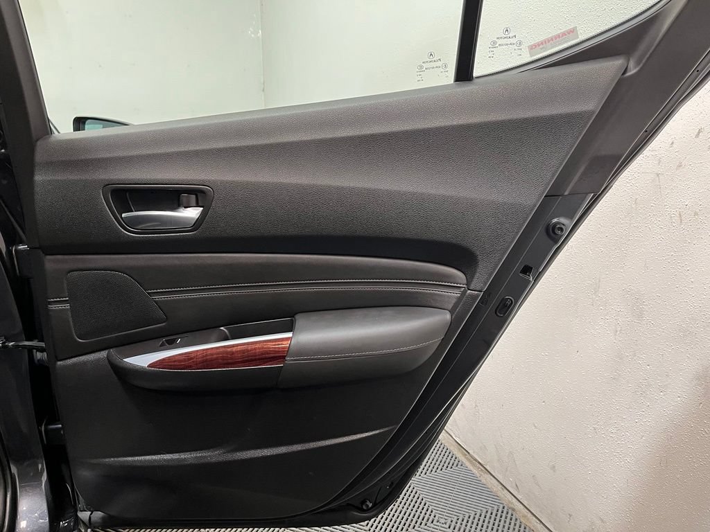 Used 2016 Acura TLX V6 w/ Technology Package FWD image 17
