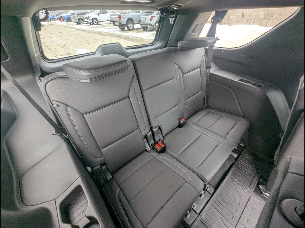 New 2026 GMC Yukon Denali w/ Advanced Technology Package AWD/4WD image 17