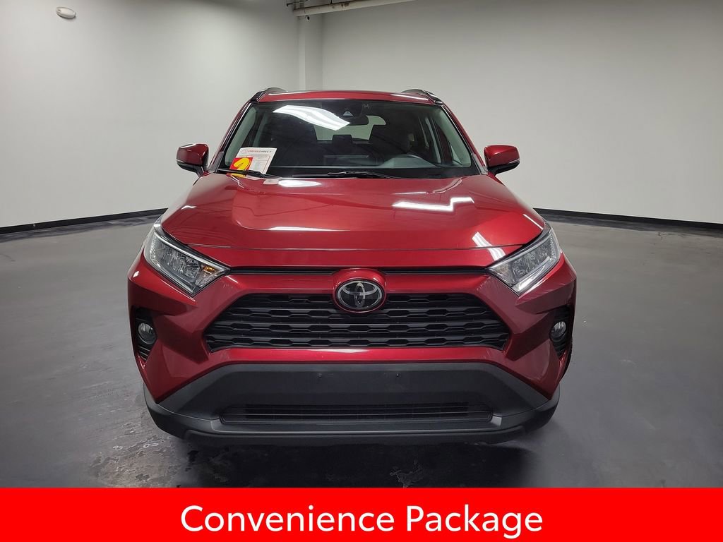 Used 2020 Toyota RAV4 XLE w/ Convenience Package image 3