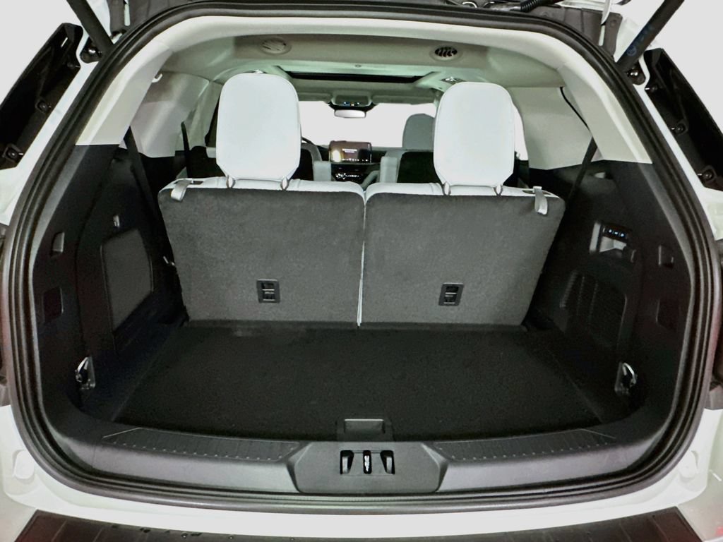 New 2026 Ford Explorer Platinum w/ LUX Leather Package AWD/4WD image 34