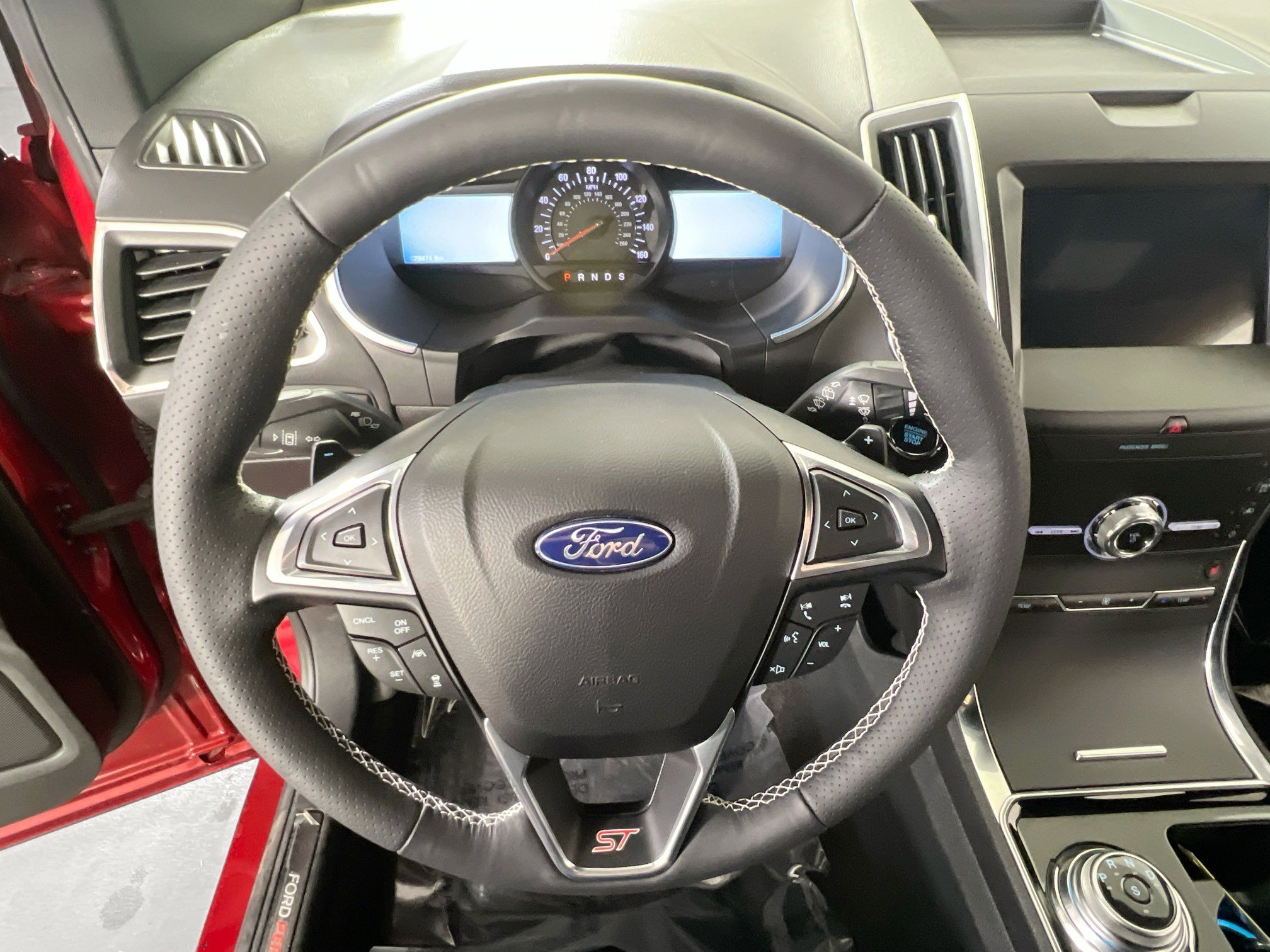 Used 2020 Ford Edge ST w/ Cold Weather Package image 11