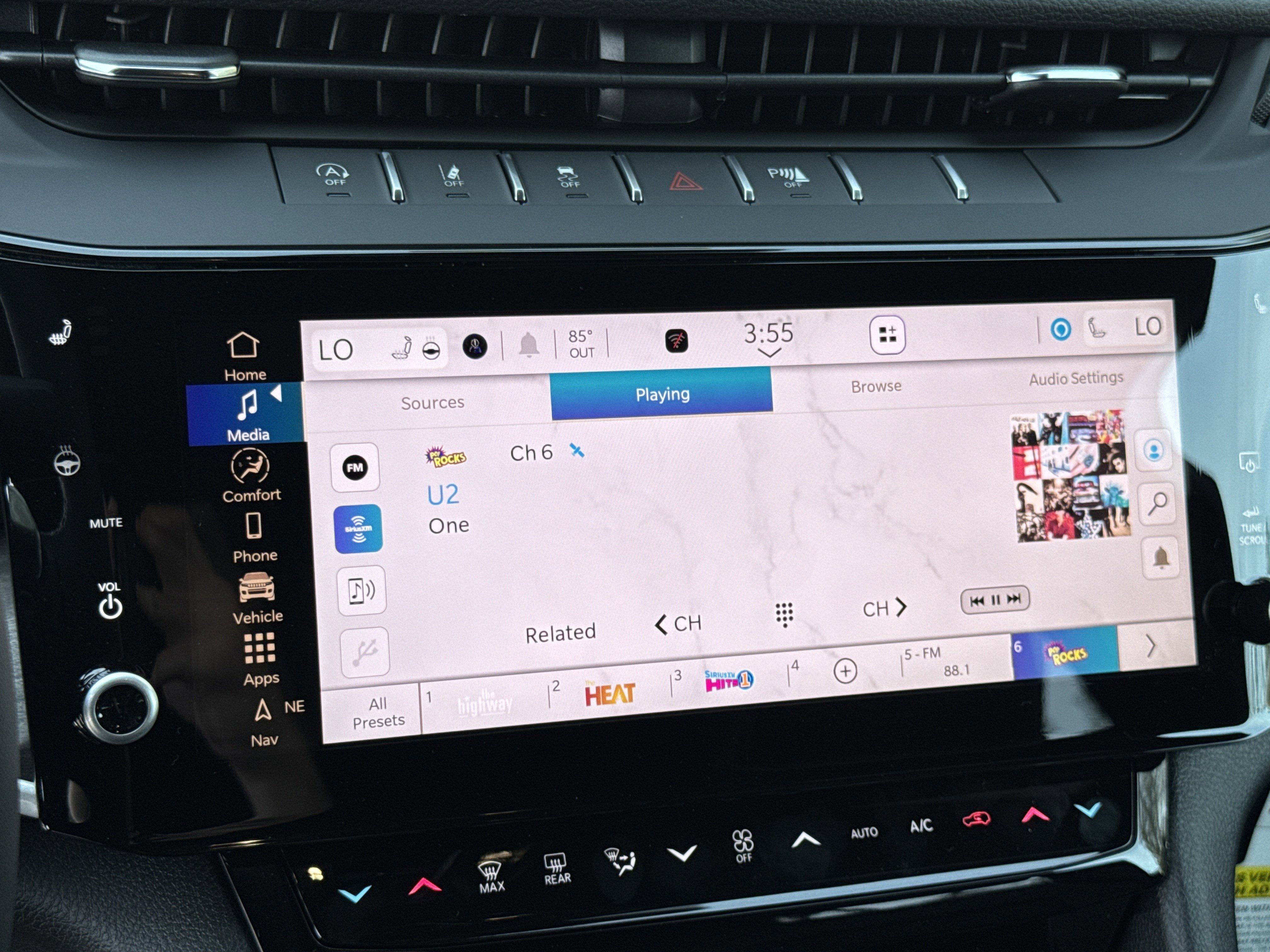 New 2026 Jeep Grand Cherokee Limited w/ Luxury Tech Group II image 35