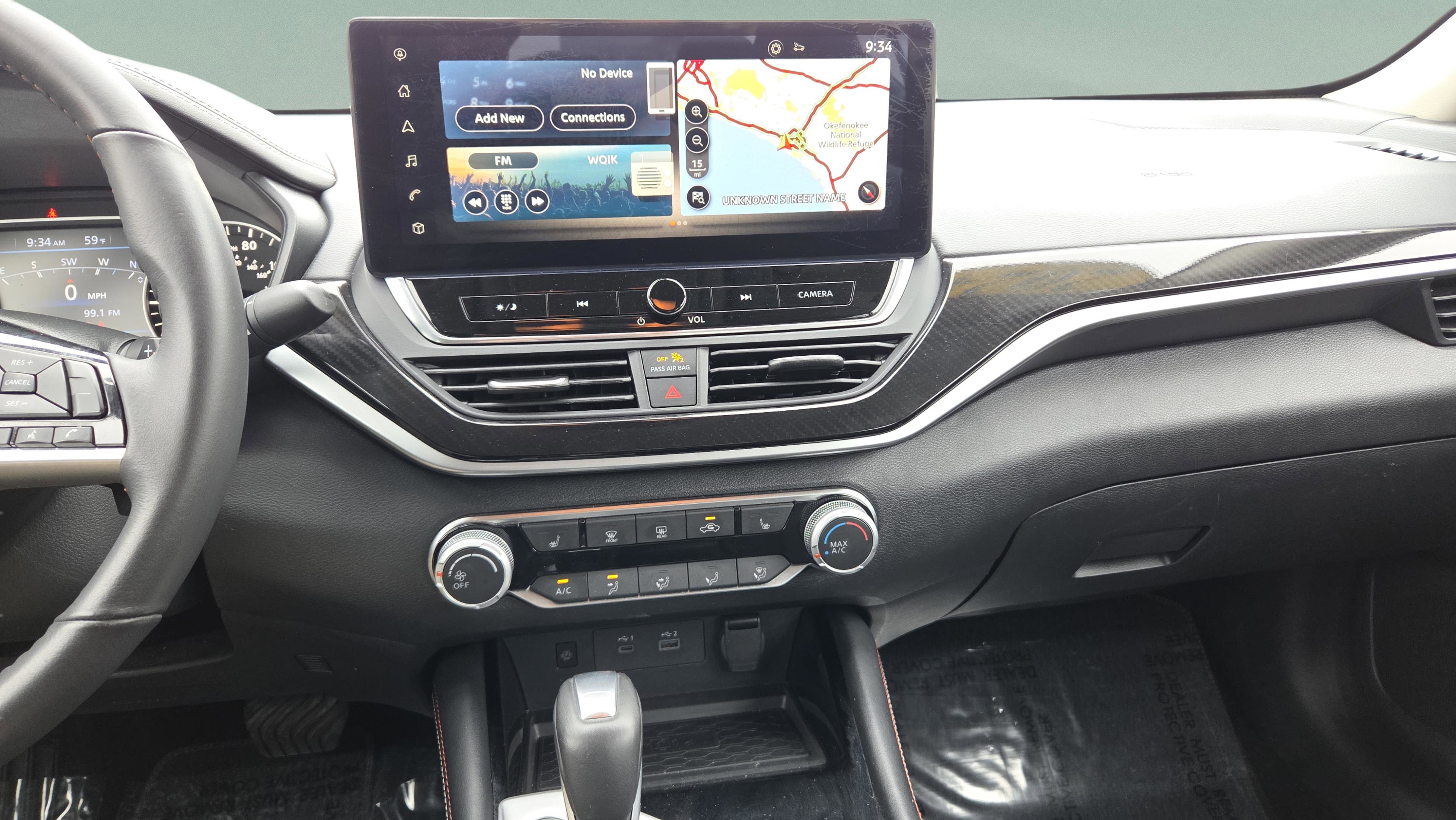 Used 2024 Nissan Altima 2.5 SR w/ SR Premium Package image 15