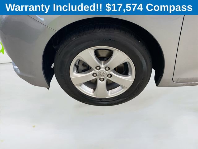 Used 2017 Toyota Sienna LE image 18
