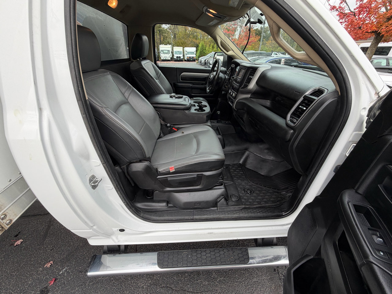 Used 2020 RAM 5500 Tradesman image 24