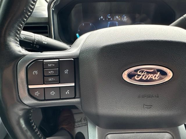 Used 2023 Ford F350 Lariat w/ Sport Appearance Package AWD/4WD image 19