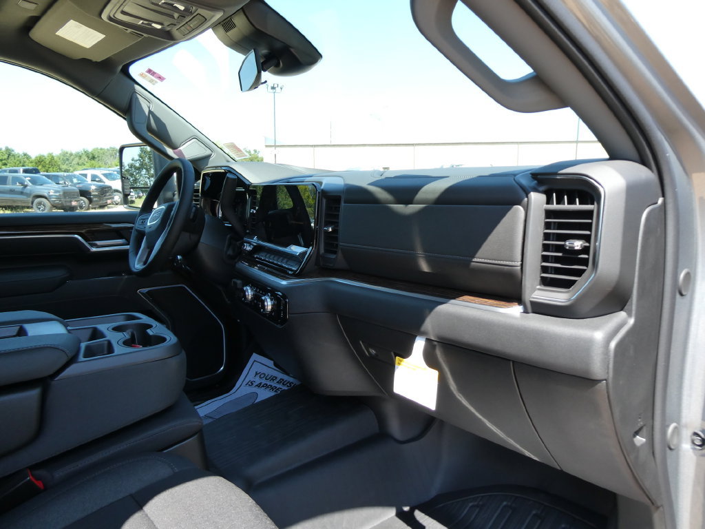 New 2026 GMC Sierra 2500 SLE w/ SLE Value Package; AWD/4WD image 13