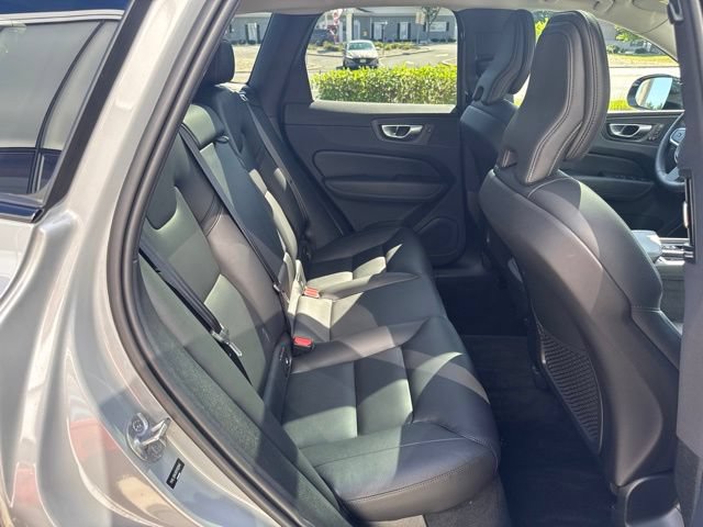 Used 2024 Volvo XC60 B5 Core w/ Protection Package Premier AWD/4WD image 13