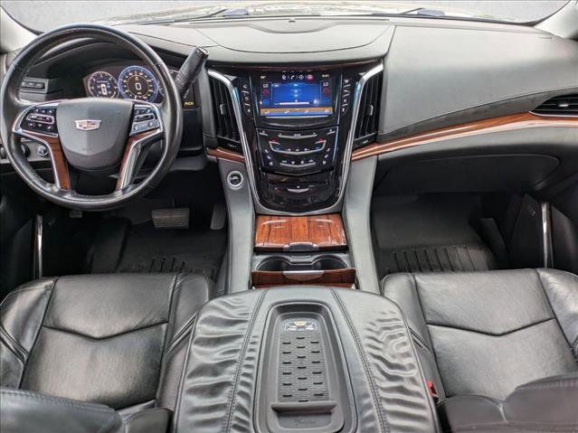 Used 2015 Cadillac Escalade Luxury AWD/4WD image 17