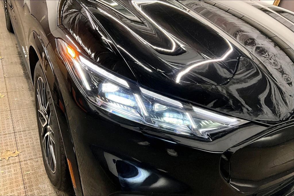 Used 2025 Ford Mustang Mach-E Premium image 30