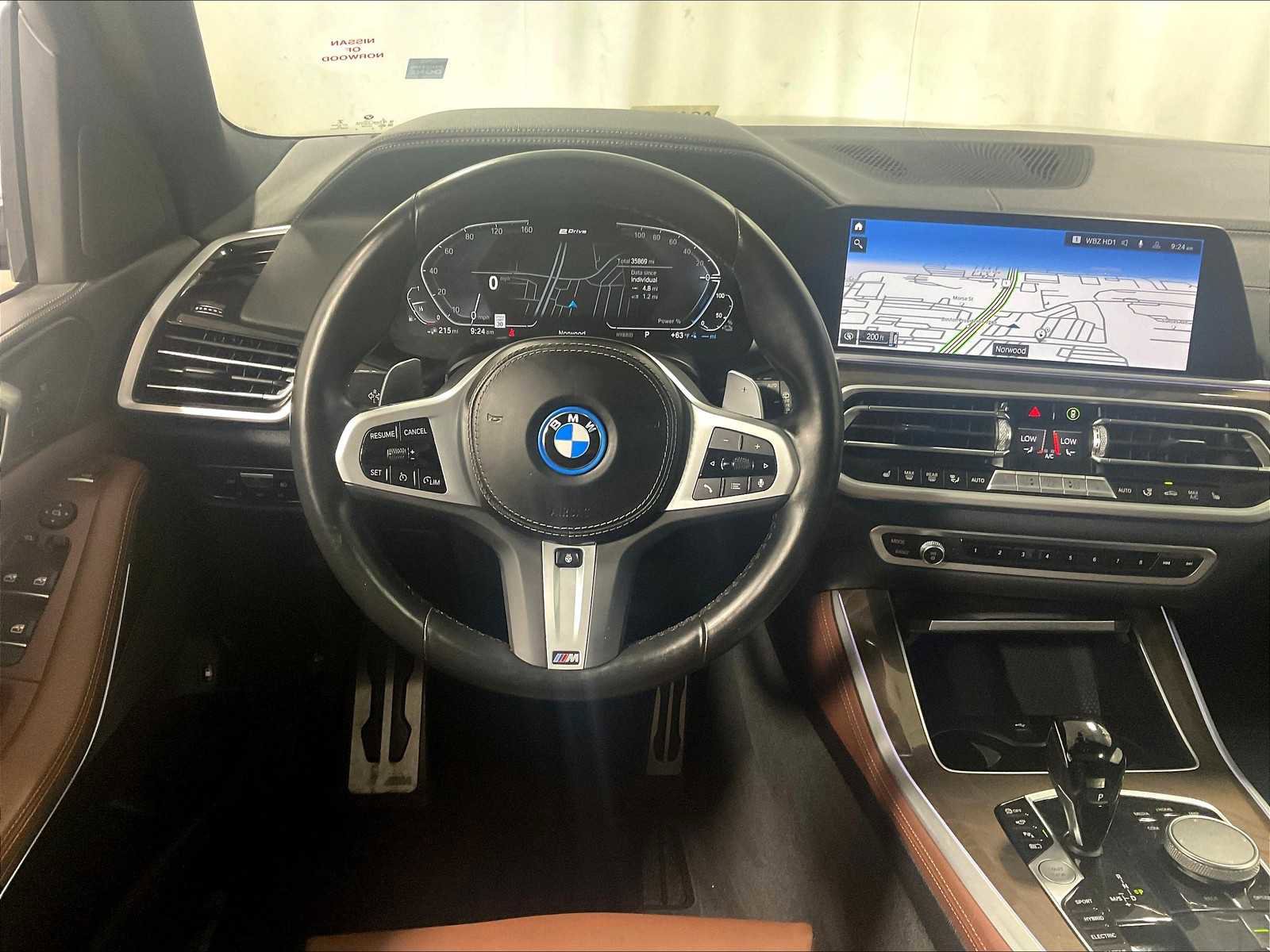 Used 2022 BMW X5 xDrive45e w/ M Sport Package image 18