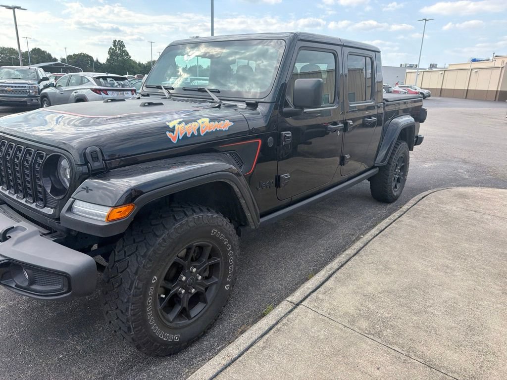 Used 2024 Jeep Gladiator Sport AWD/4WD image 6