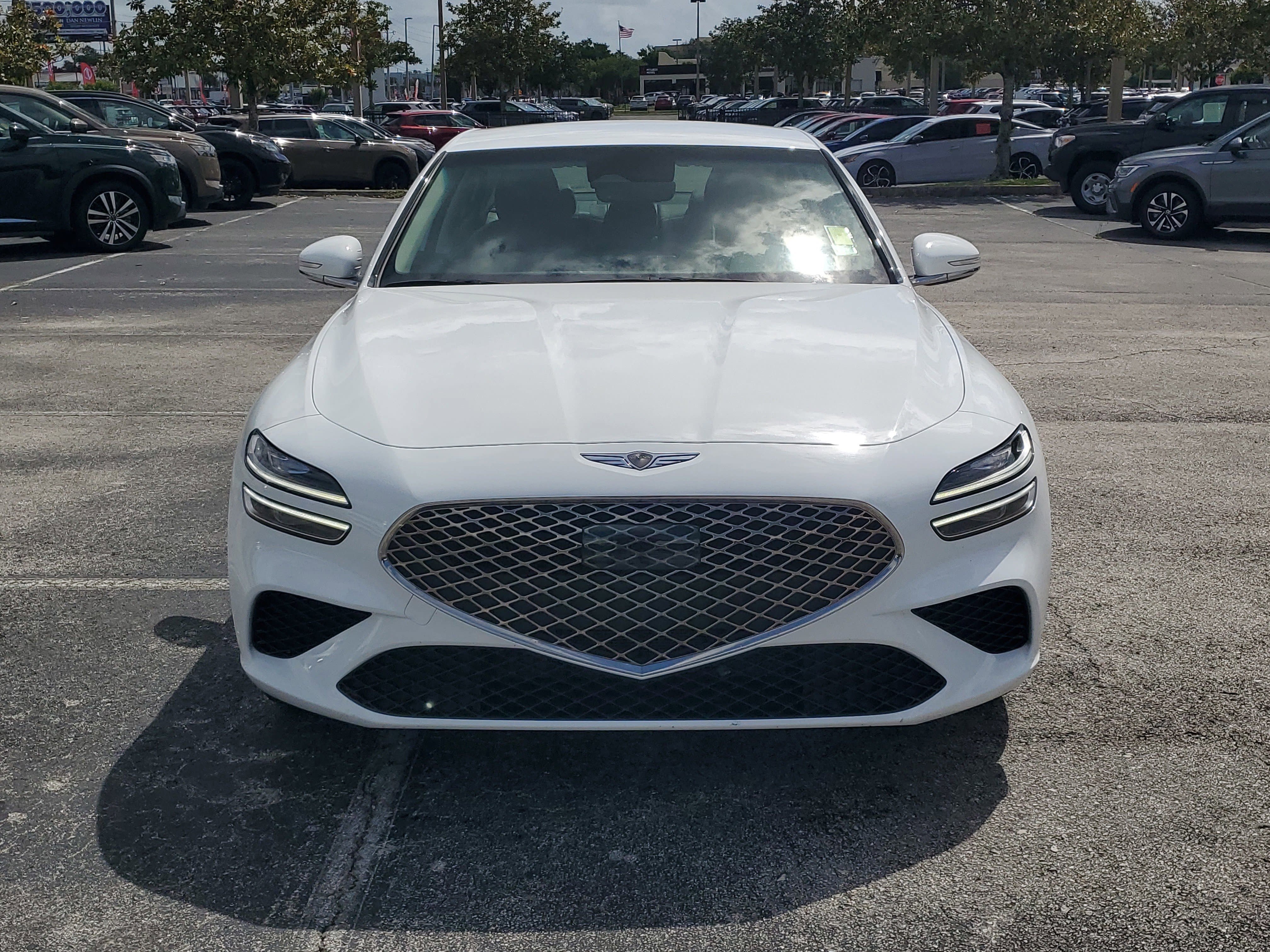 Used 2025 Genesis G70 2.5T image 2