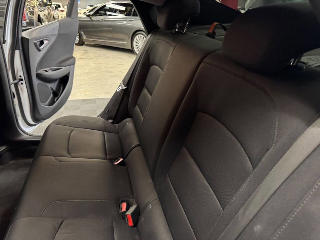 Used 2019 Chevrolet Malibu LS image 46