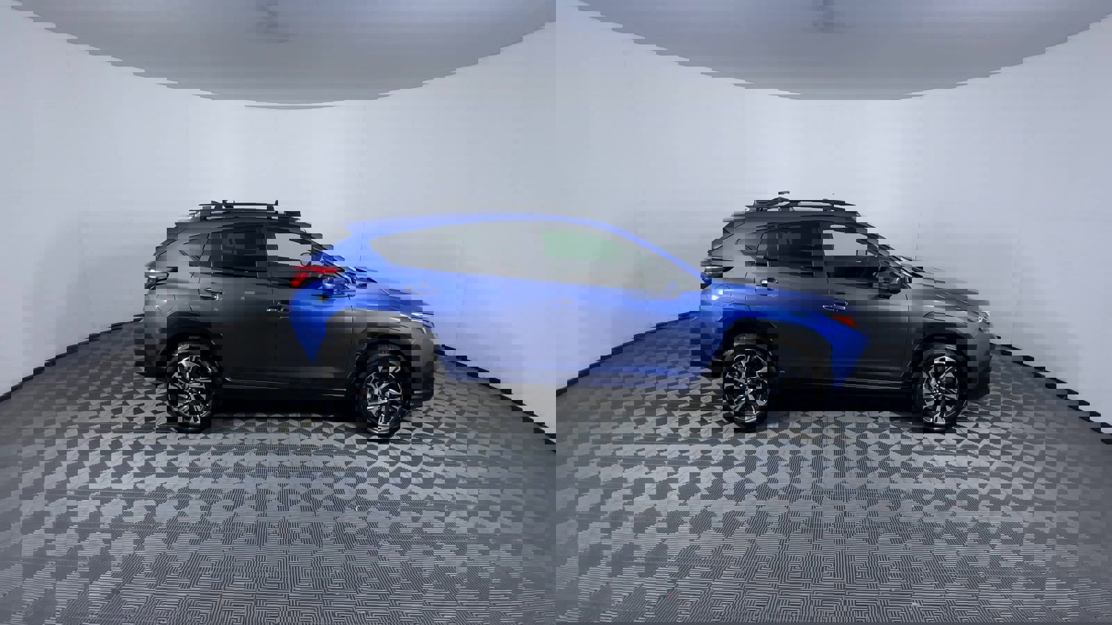 Certified 2025 Subaru Crosstrek 2.0i Premium w/ Crosstrek Mirror Package image 9