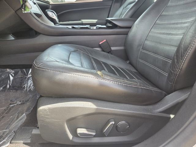 Used 2014 Ford Fusion SE w/ Equipment Group 202A image 14