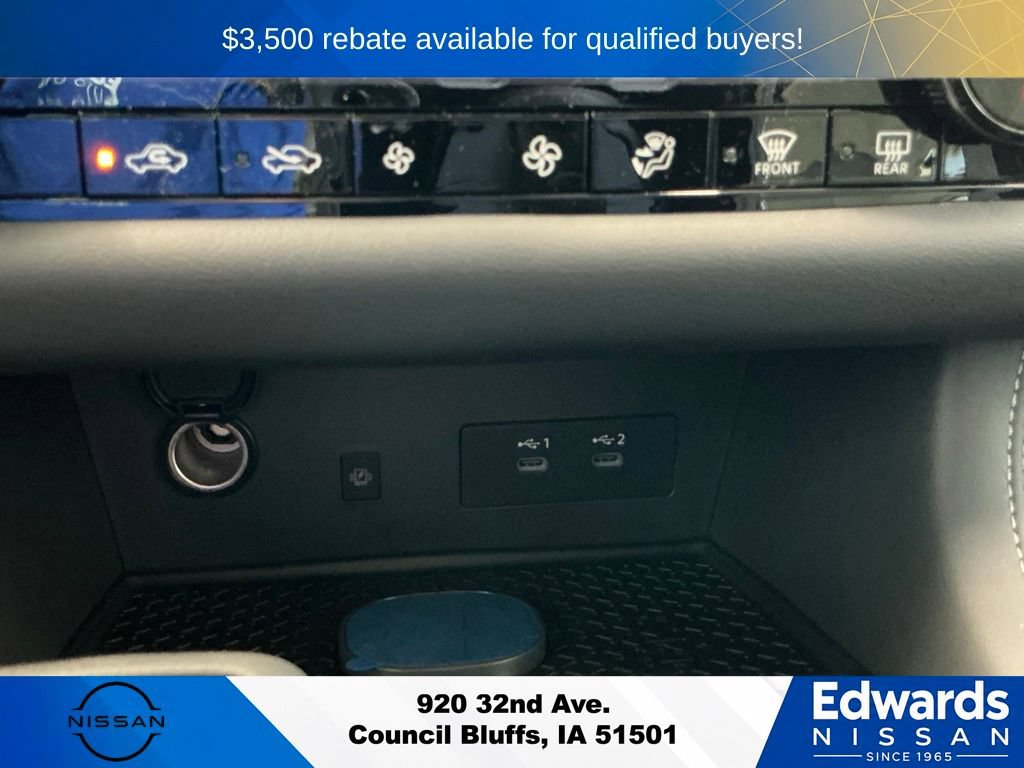 New 2026 Nissan Pathfinder Platinum AWD/4WD image 32