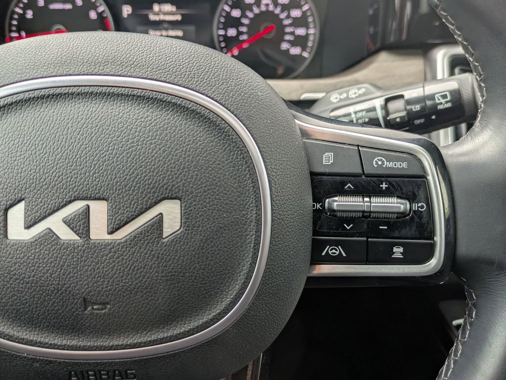 Used 2023 Kia Sorento EX w/ Panoramic Sunroof Package FWD image 19