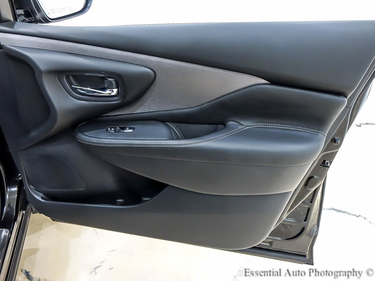 Used 2023 Nissan Murano SV w/ SV Midnight Edition Package FWD image 28