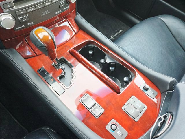 Used 2011 Lexus LS 460 AWD w/ Luxury Value Edition image 14