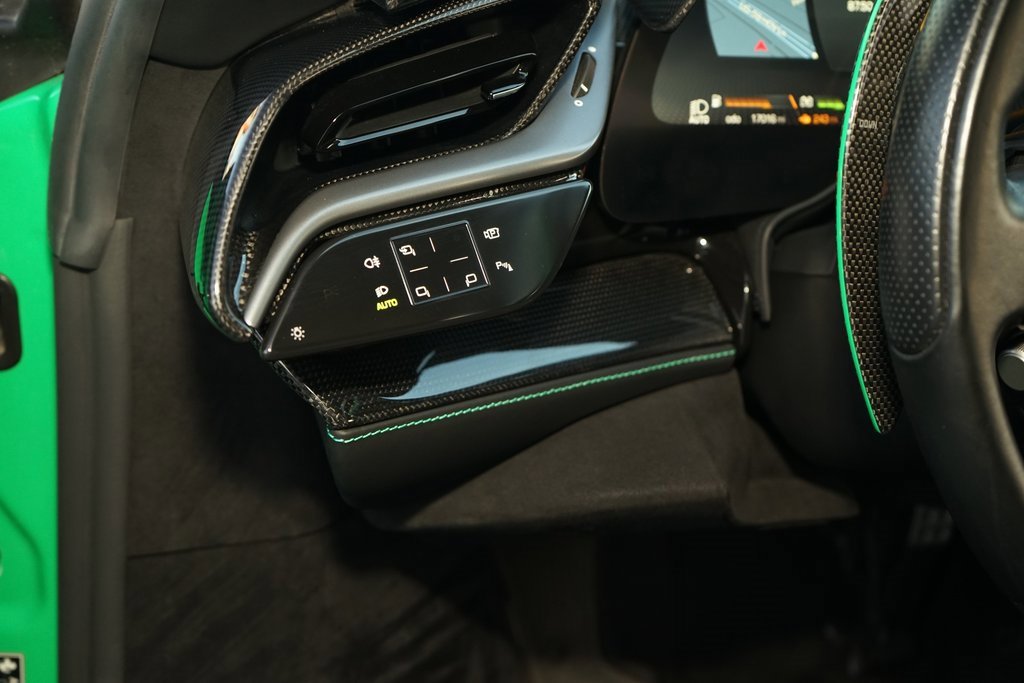 Used 2021 Ferrari SF90 Stradale image 21