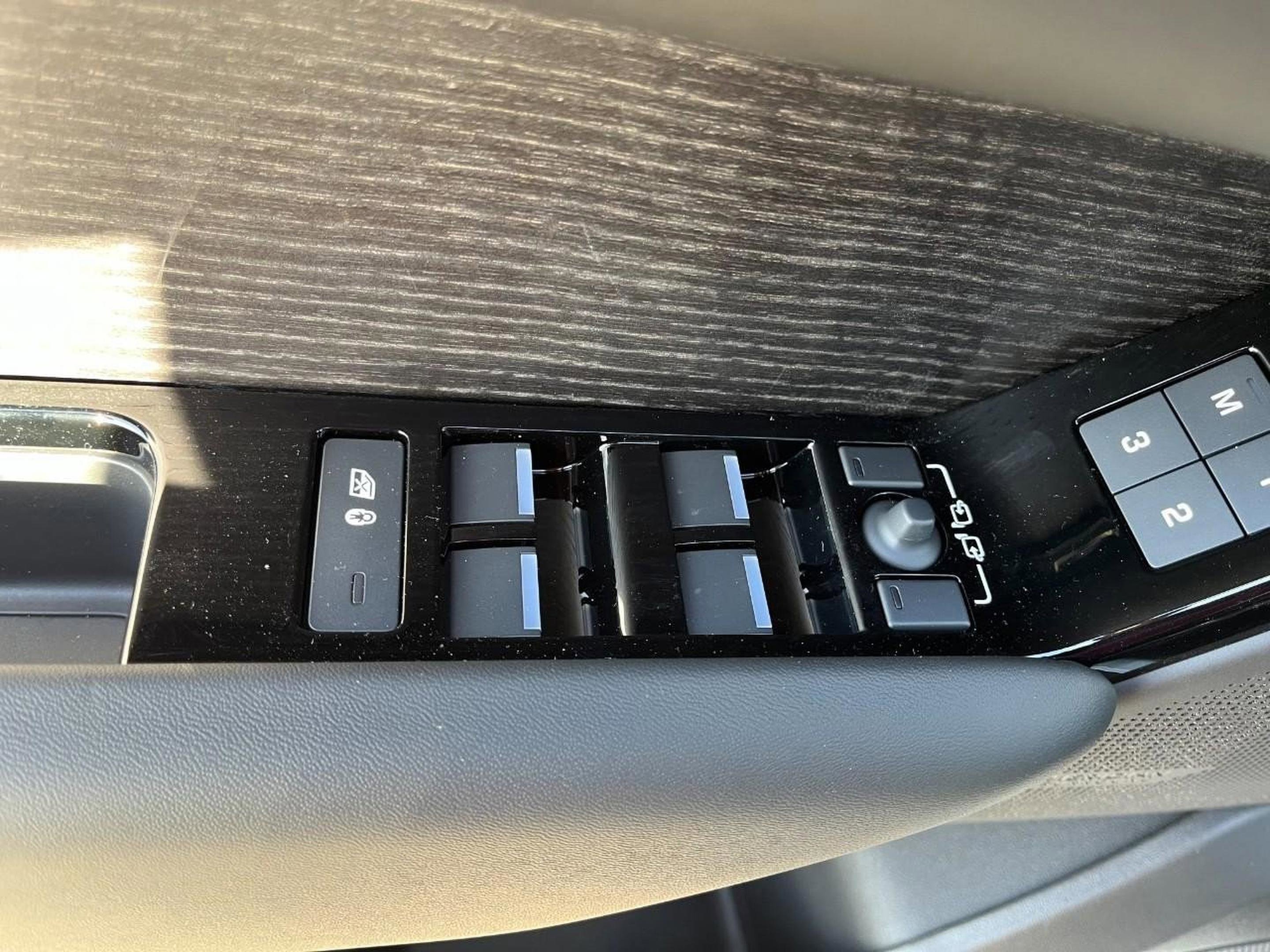 New 2026 Land Rover Range Rover Velar Autobiography image 26