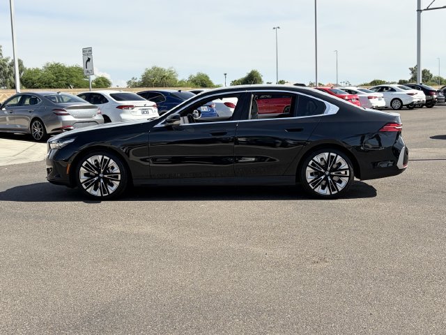 Certified 2025 BMW 530i RWD image 10