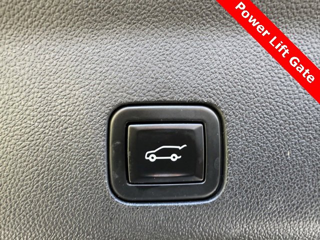 Used 2021 Chevrolet Suburban LT image 20