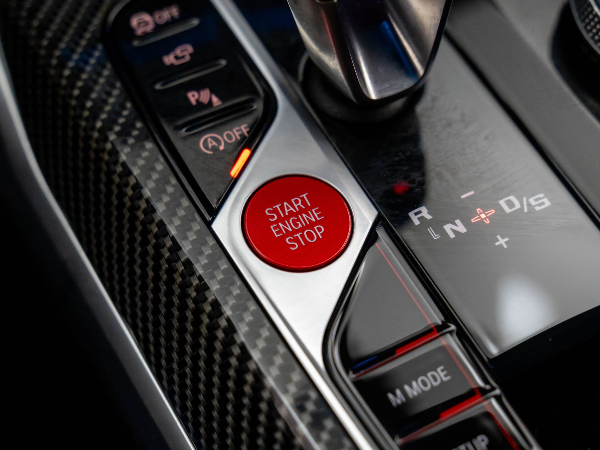 Certified 2025 BMW M3 Competition w/ Carbon Package image 21