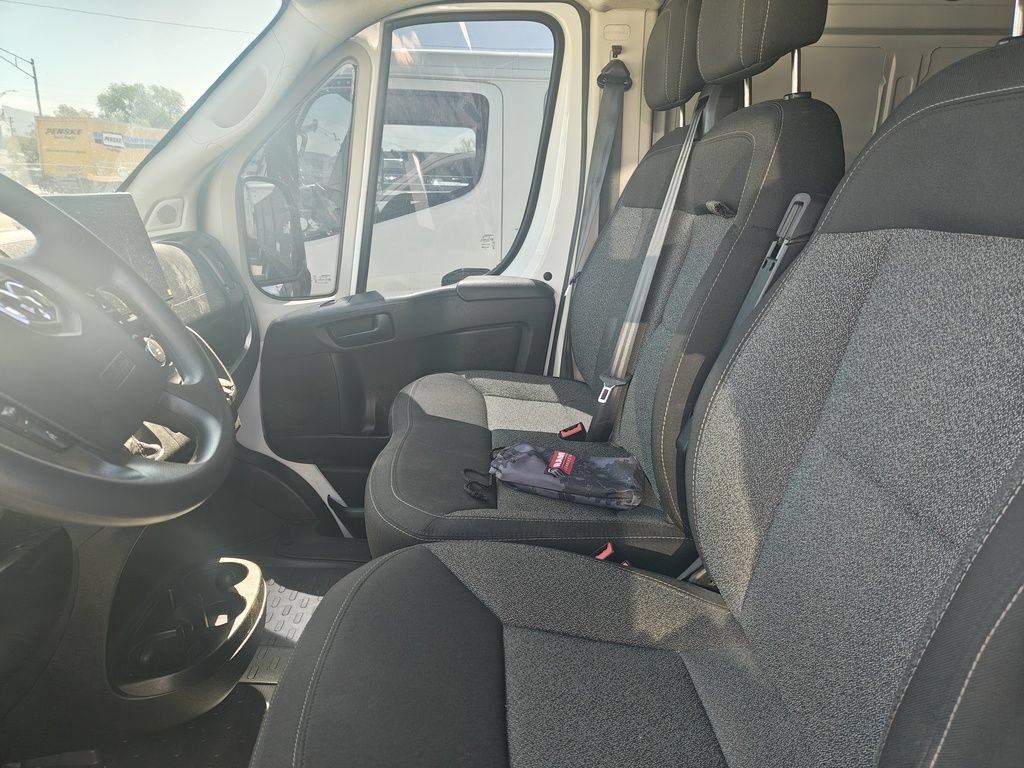 Used 2021 RAM ProMaster 2500 FWD image 5