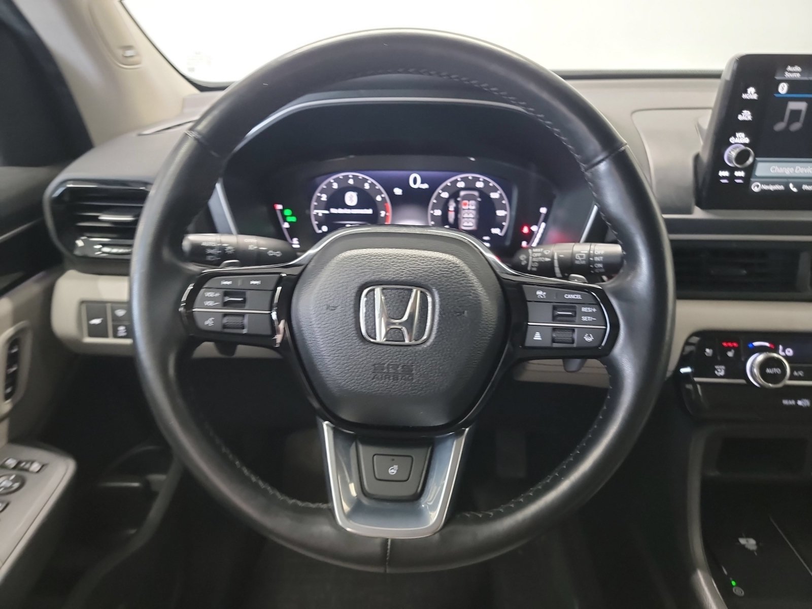 Used 2023 Honda Pilot Elite image 17