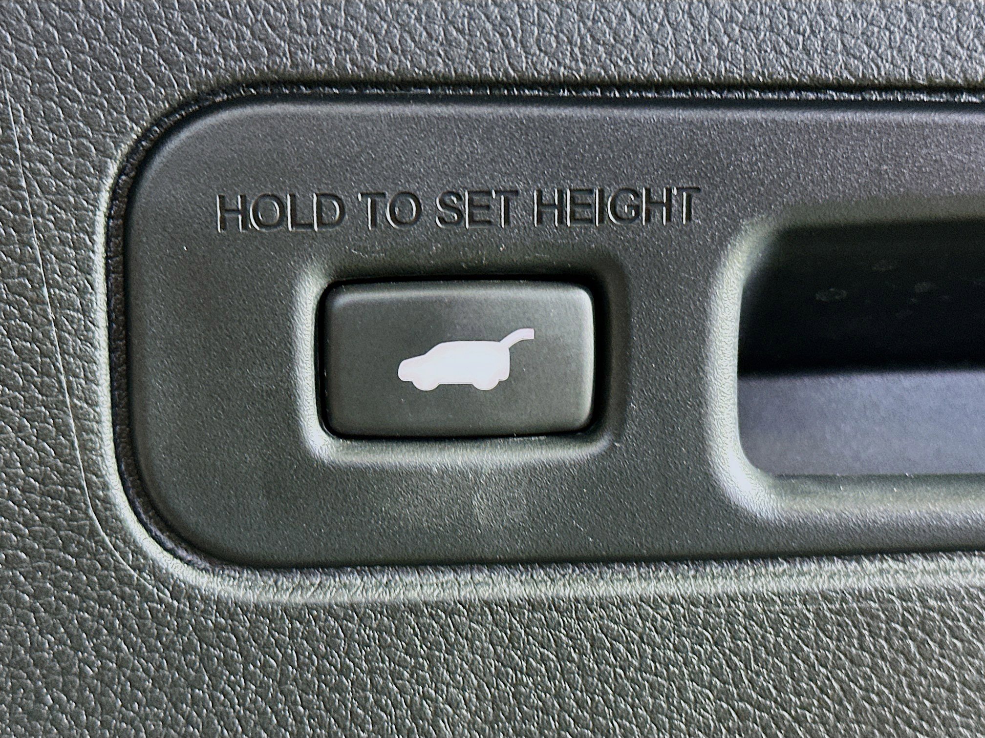 Used 2025 Honda Pilot EX-L image 31