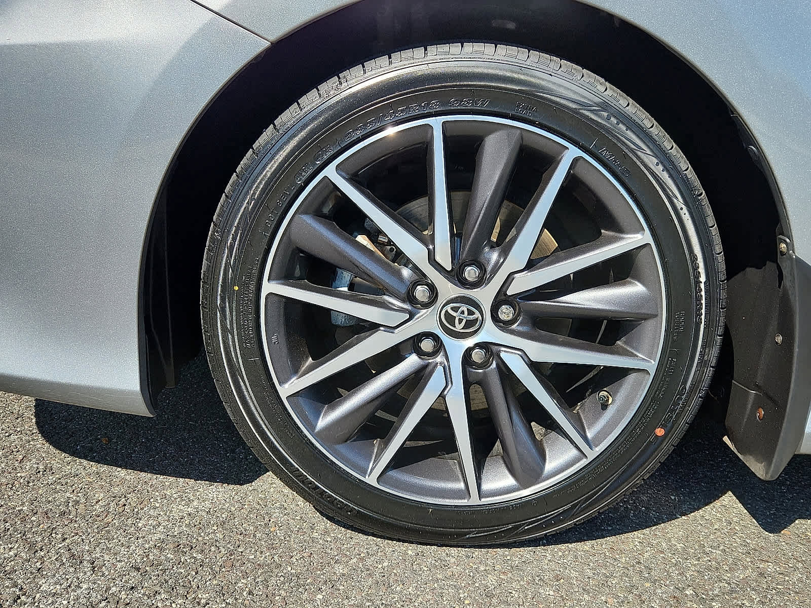 Certified 2021 Toyota Camry XLE image 6