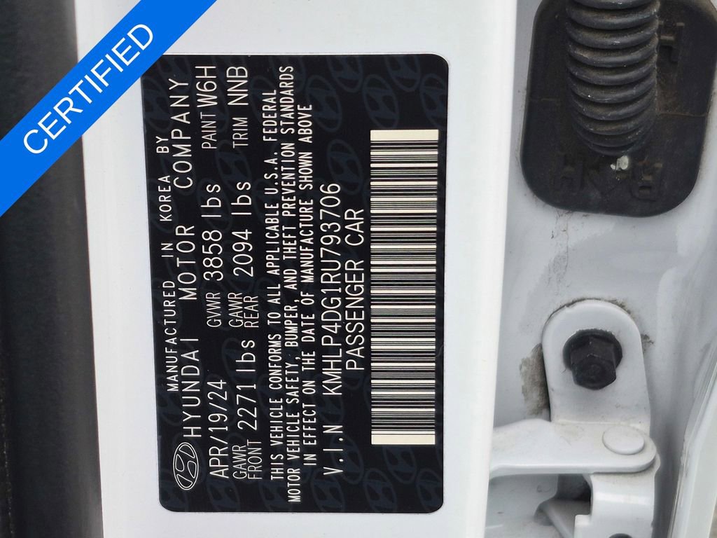 Used 2024 Hyundai Elantra Limited image 34