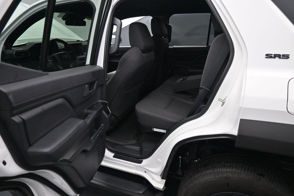 Used 2025 Toyota 4Runner SR5 AWD/4WD image 21