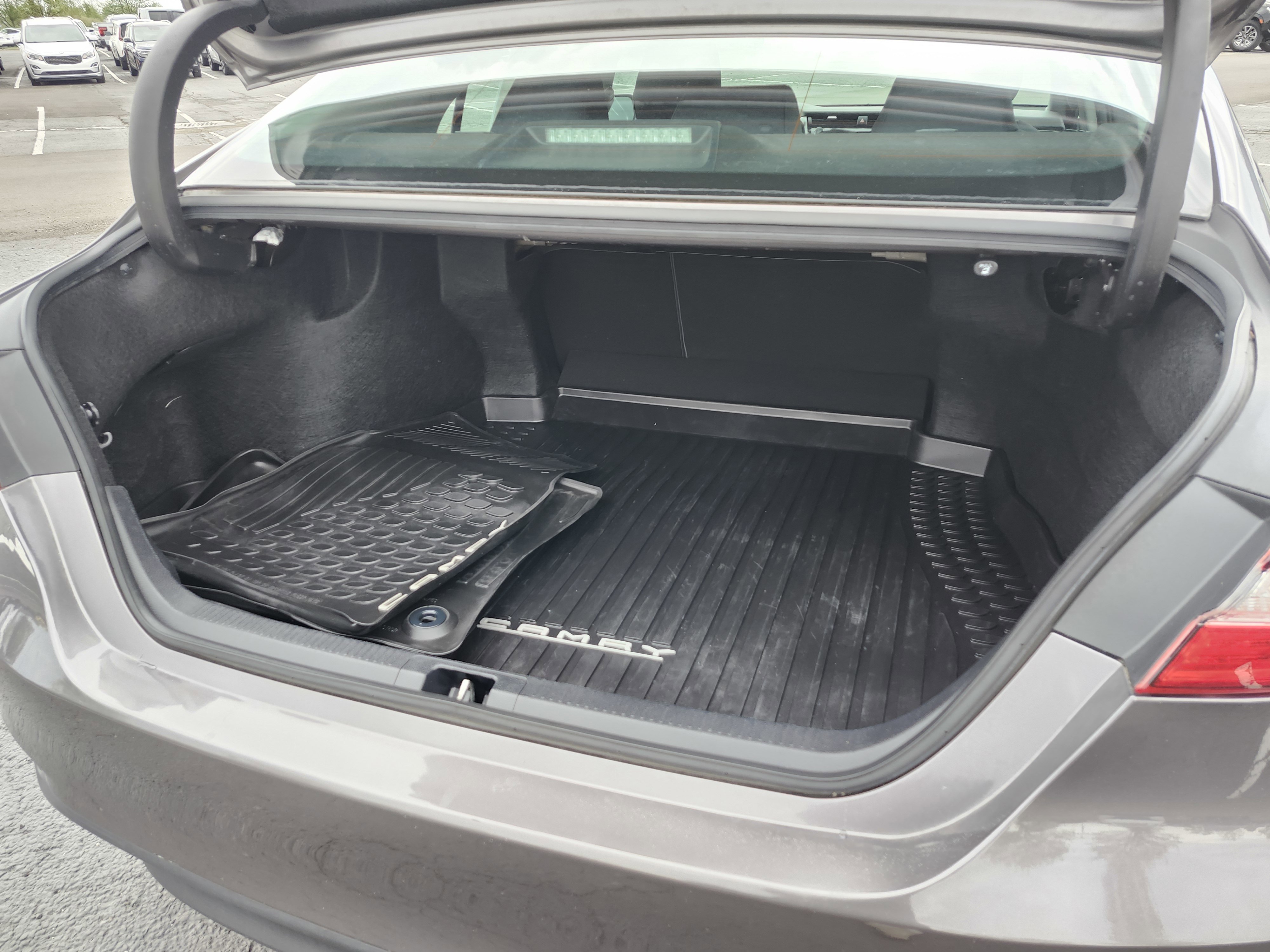 Used 2019 Toyota Camry LE w/ Convenience Package image 20