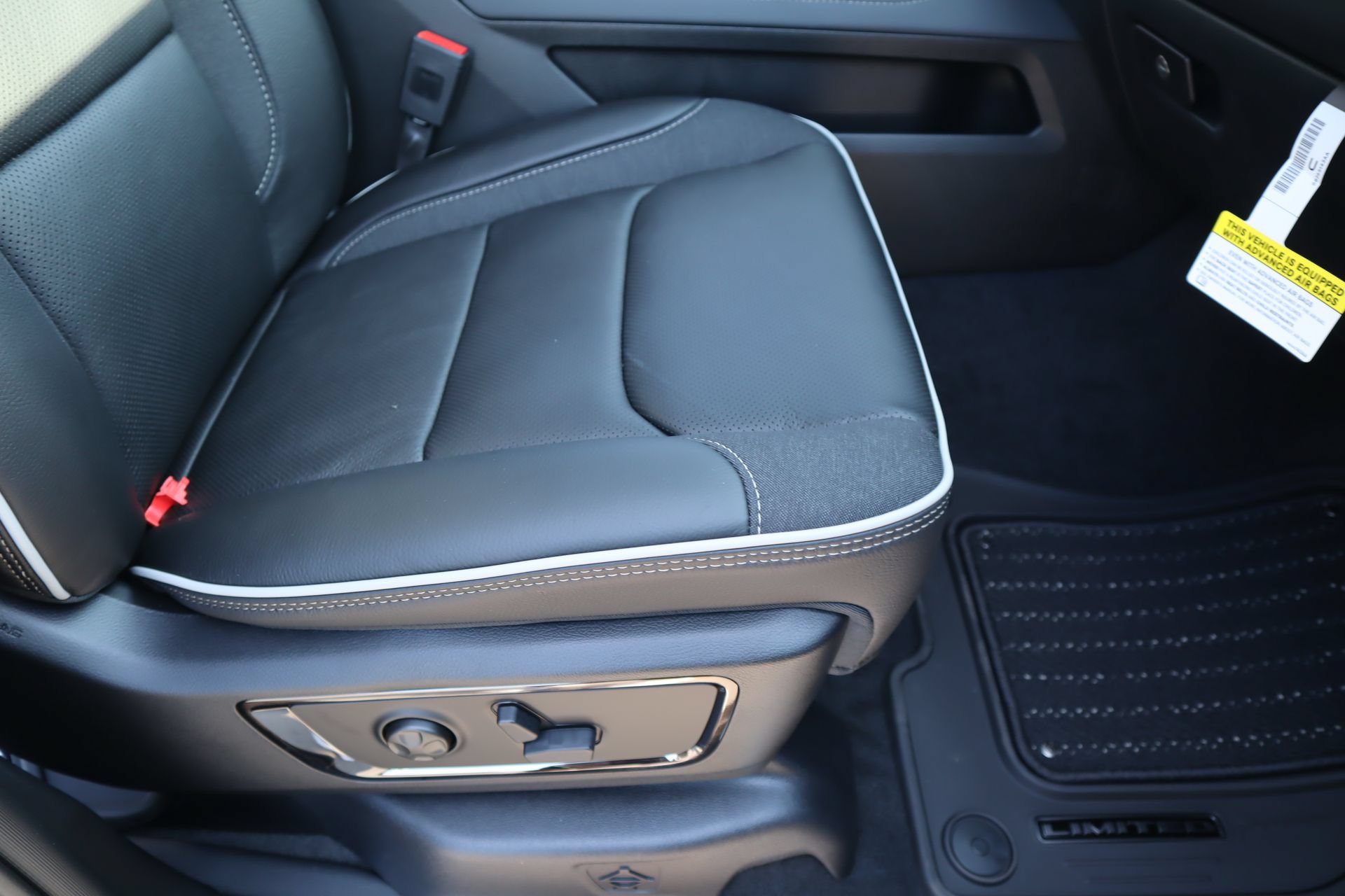 New 2027 RAM 1500 Limited AWD/4WD image 14