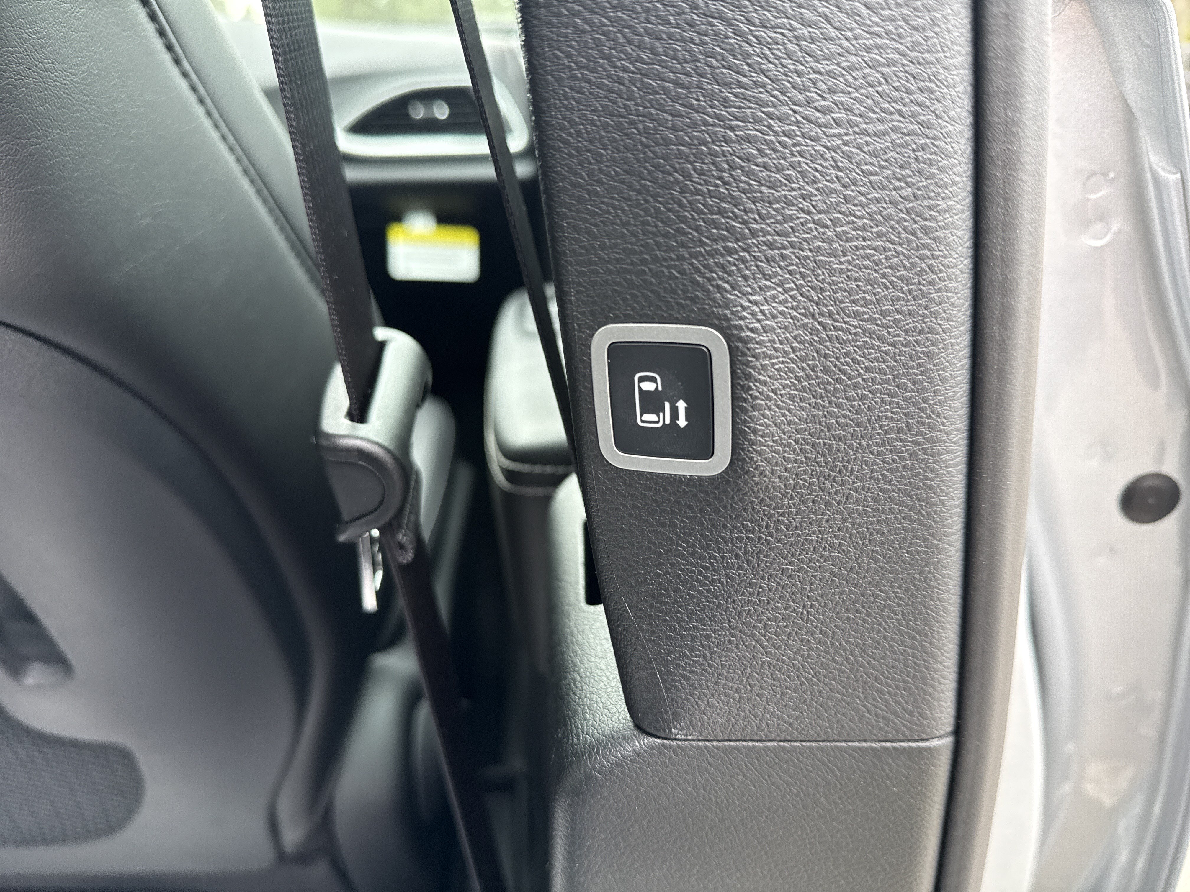 New 2026 Chrysler Voyager LX FWD image 17