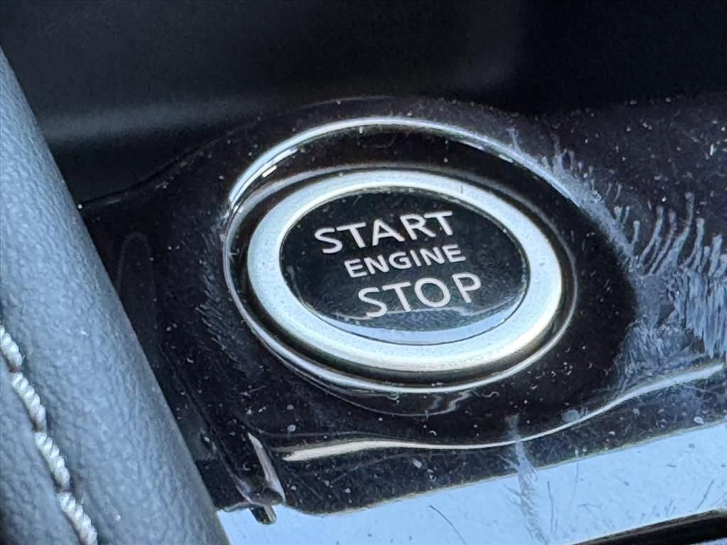 Certified 2020 Nissan Kicks SV FWD image 20