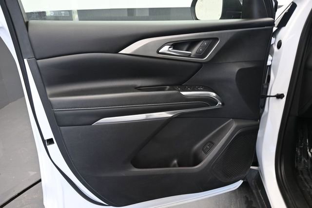Used 2024 Chevrolet Traverse LT FWD image 7