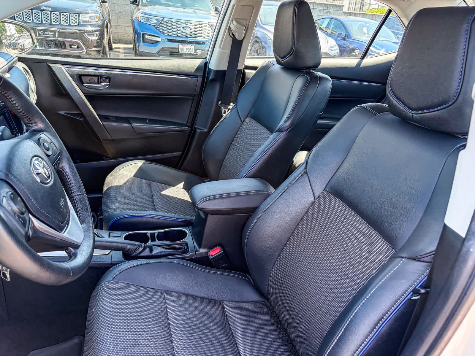 Used 2019 Toyota Corolla SE FWD image 16